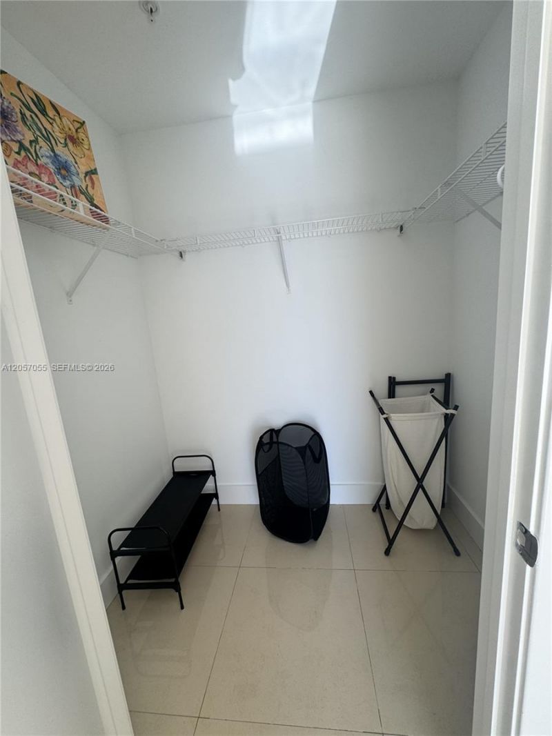 1111 SW 1st Ave, Unit 1914, Miami, FL 33130 Photo