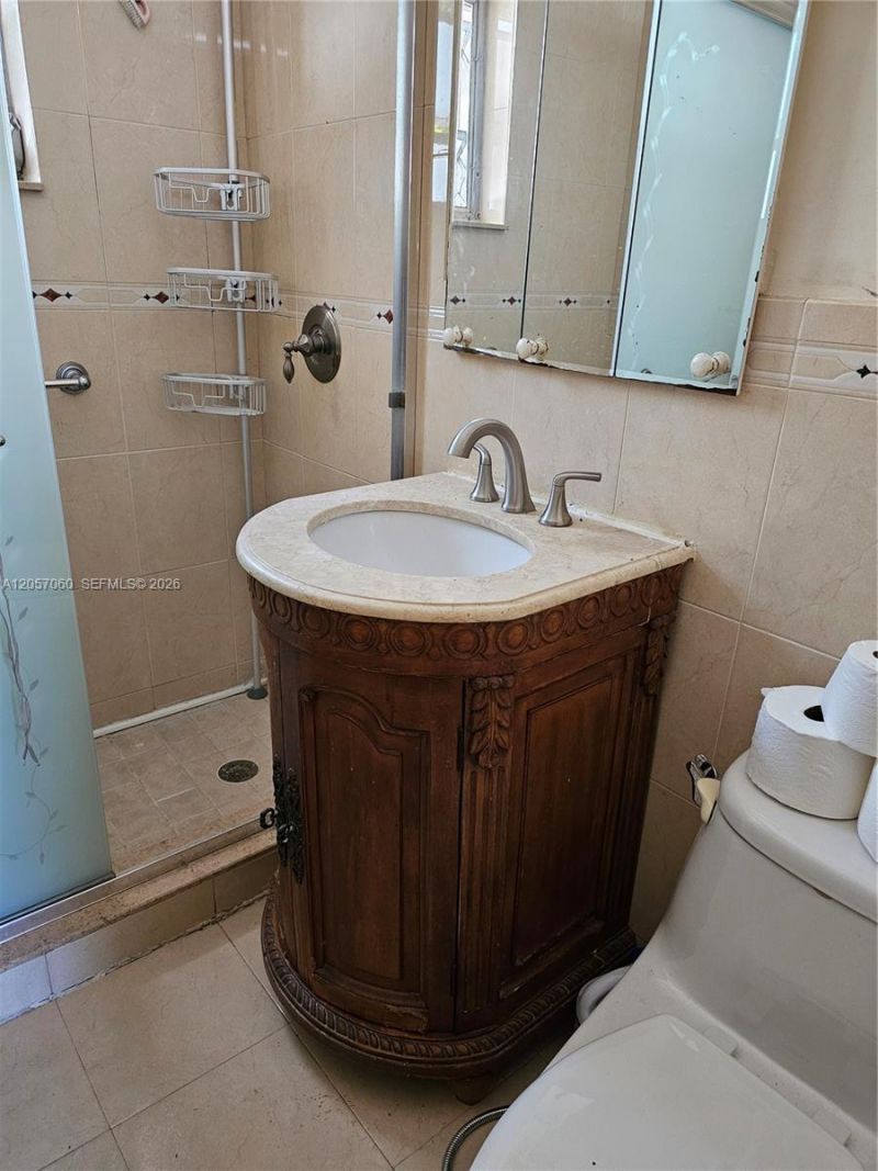 310 Ponce De Leon Blvd, Coral Gables, FL 33134 Photo