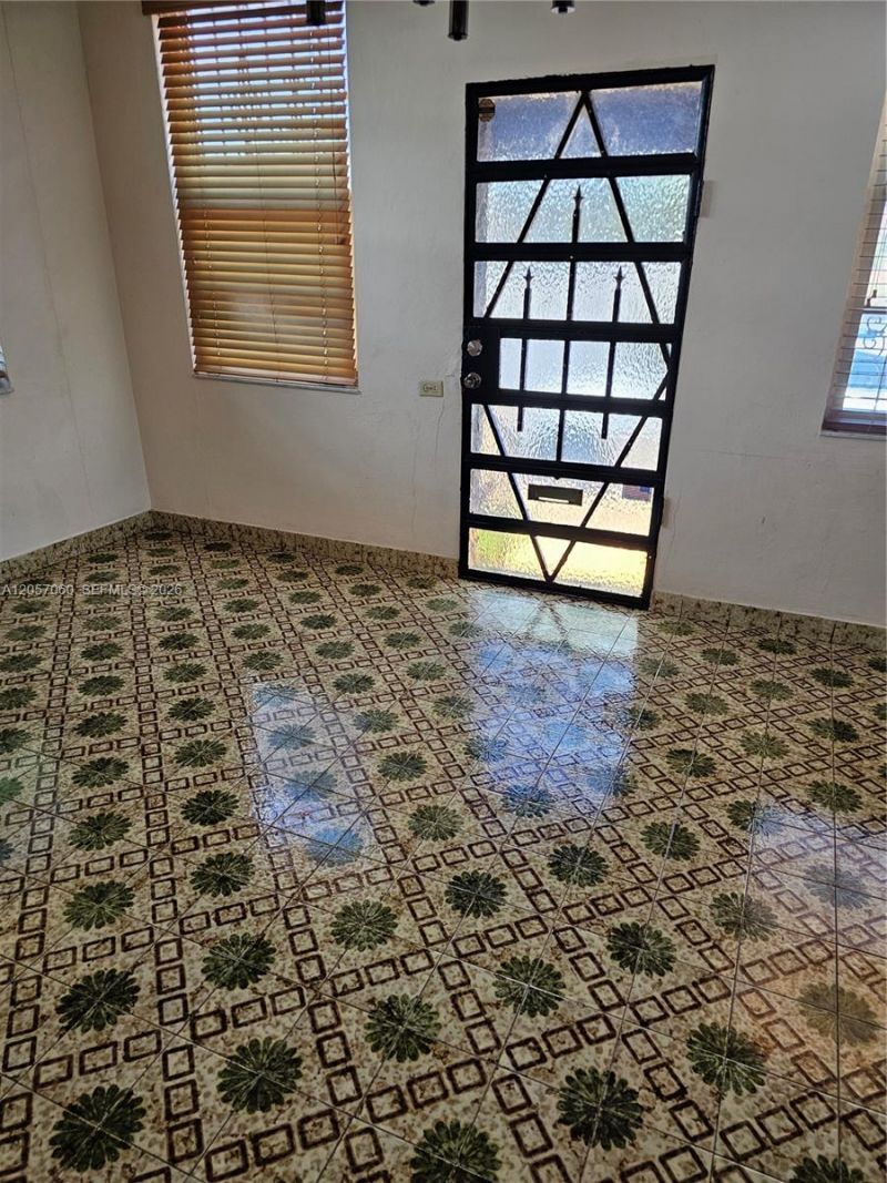 310 Ponce De Leon Blvd, Coral Gables, FL 33134 Photo