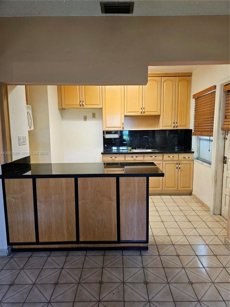 310 Ponce De Leon Blvd, Coral Gables, FL 33134 Photo