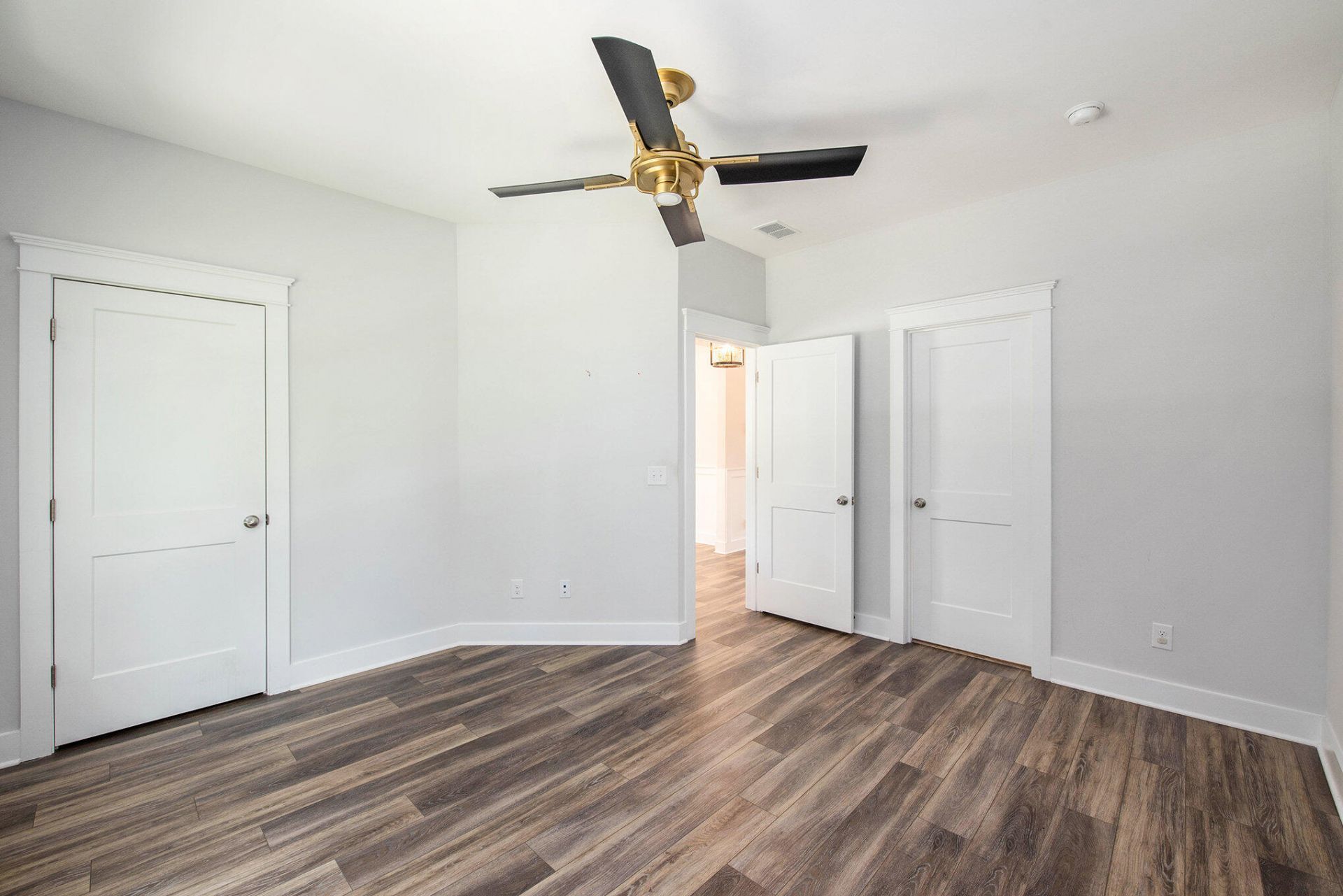 2932 Sarnoff Street Photo 19