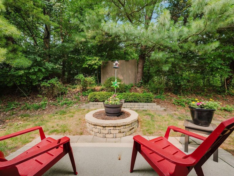 141 Glade Springs Drive, Blacklick, OH 43004 Photo 24
