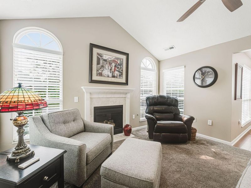 141 Glade Springs Drive, Blacklick, OH 43004 Photo 7