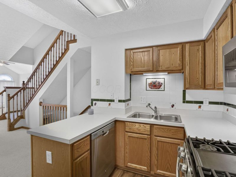 521 Brickstone Drive, Delaware, OH 43015 Photo 11