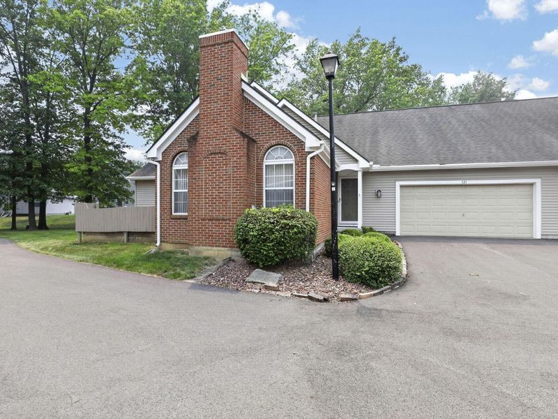 521 Brickstone Drive, Delaware, OH 43015 Photo 2