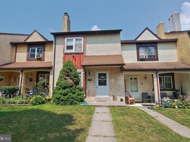 1504 WALNUT RIDGE, POTTSTOWN, PA 19464