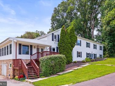 1025 GEBHART ROAD, WINDSOR, PA 17366