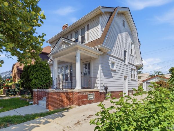 5056 Maple Street, Dearborn, Mi 48126