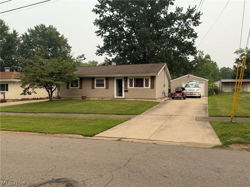 3334 Tanya Avenue NW, Warren, OH 44485 Photo 2