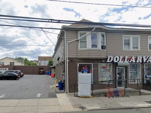 789 Chambers St, Trenton, NJ 08611