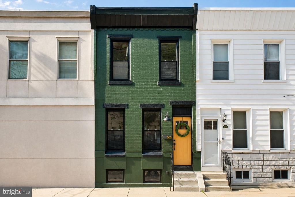 302 CANTRELL STREET, PHILADELPHIA, PA 19148