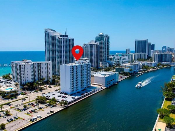 3000 S Ocean Dr , Unit 1516, Hollywood, FL 33019
