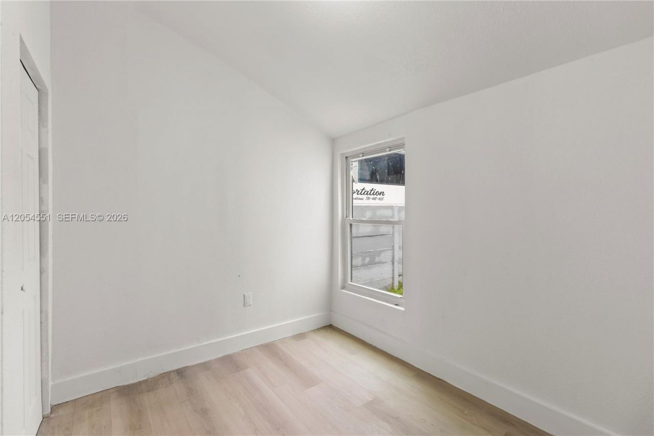 3527 NW 34th St , Miami, FL 33142 Photo