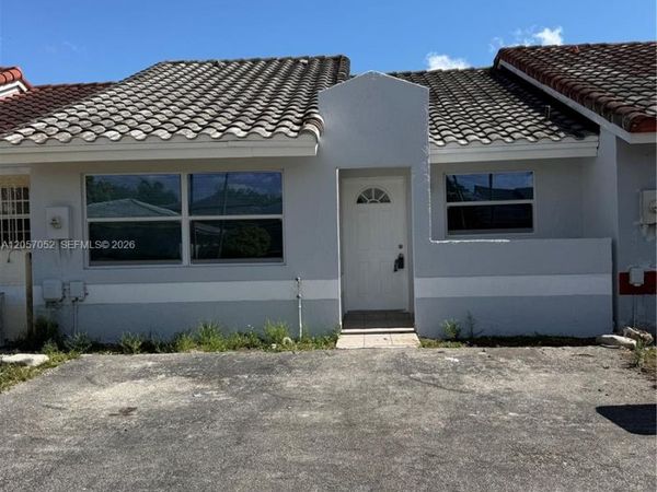 1115 SE 13 AVE , Homestead, FL 33035