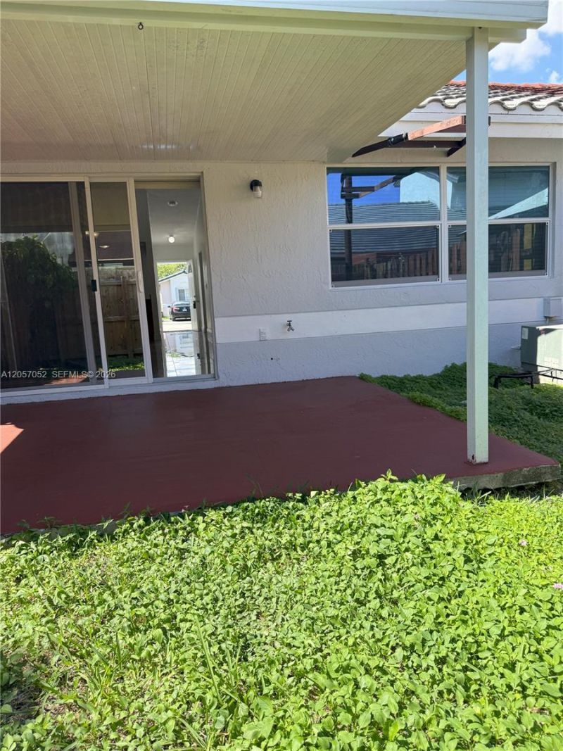 1115 SE 13 Ave , Homestead, FL 33035 Photo