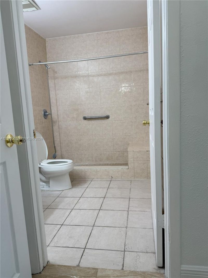 1115 SE 13 Ave , Homestead, FL 33035 Photo