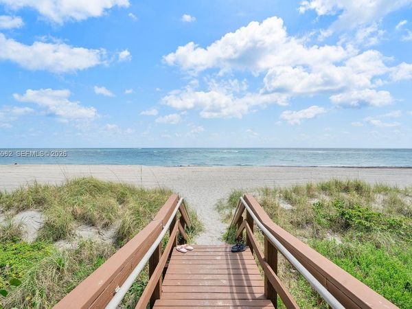 400 Ocean Trail Way , Unit 302, Jupiter, FL 33477