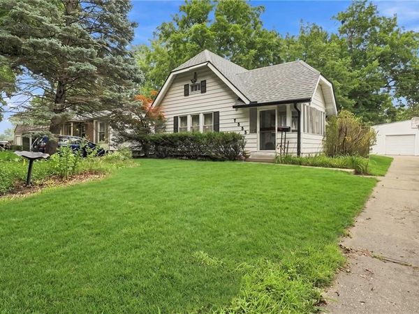 7535 McGee Street, Kansas City, MO 64114
