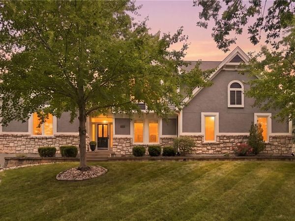 6100 NW 78TH Street, Kansas City, MO 64151