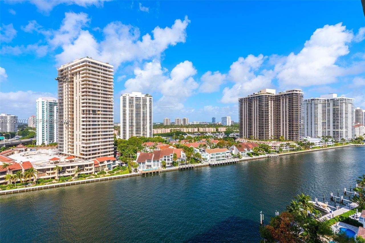 19390 Collins Ave , Unit 1519, Sunny Isles Beach, FL 33160 Photo