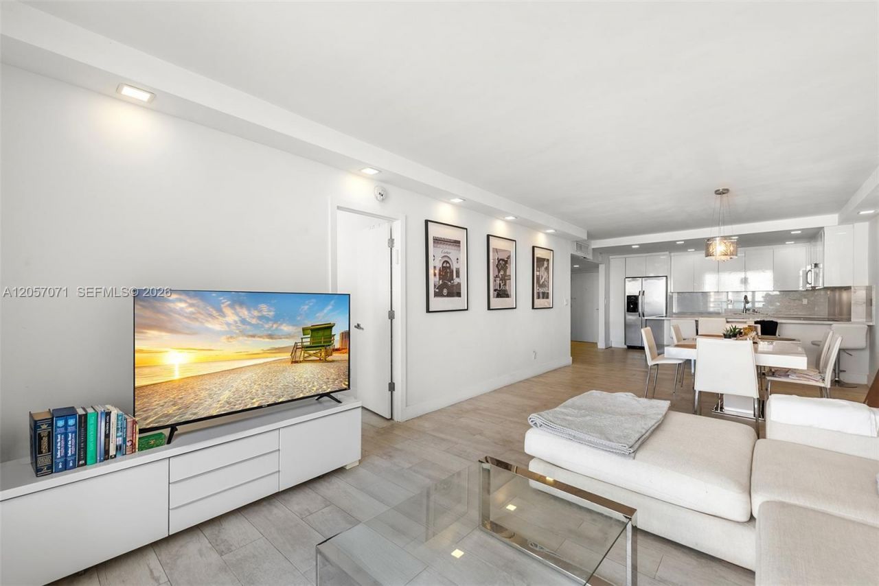 19390 Collins Ave , Unit 1519, Sunny Isles Beach, FL 33160 Photo