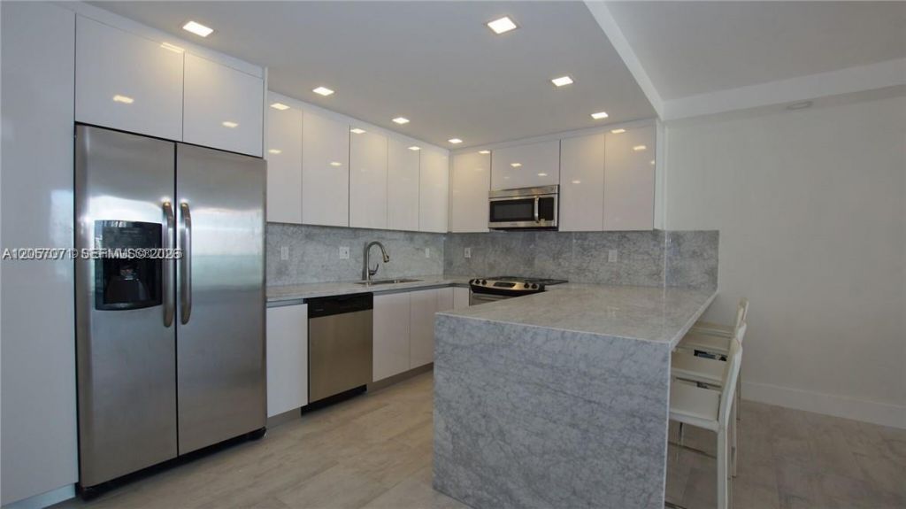 19390 Collins Ave , Unit 1519, Sunny Isles Beach, FL 33160 Photo