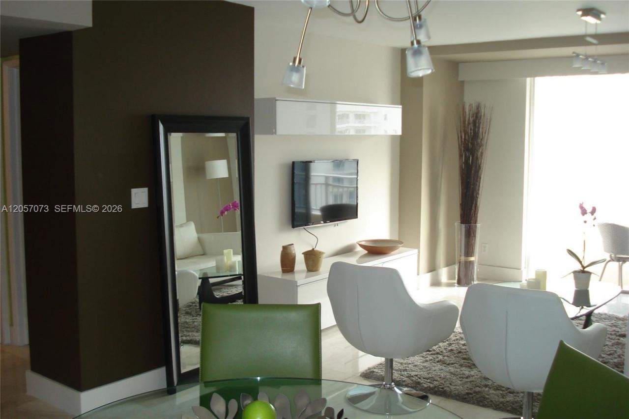 770 Claughton Island Dr, Unit 2010, Miami, FL 33131 Photo
