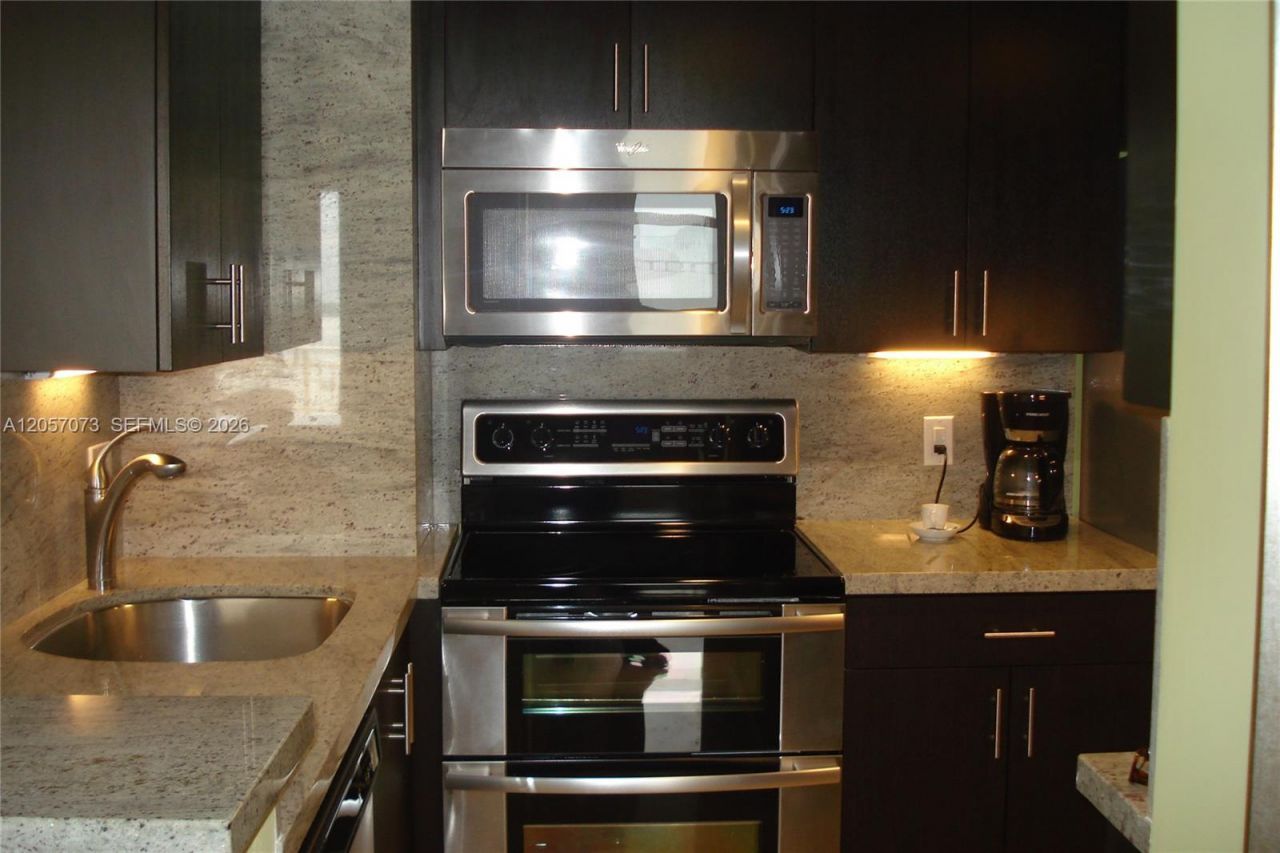 770 Claughton Island Dr, Unit 2010, Miami, FL 33131 Photo
