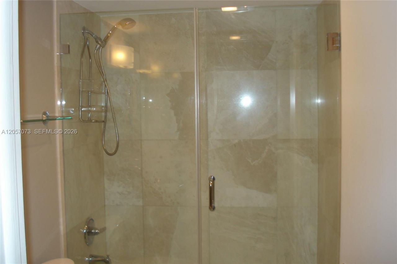 770 Claughton Island Dr, Unit 2010, Miami, FL 33131 Photo