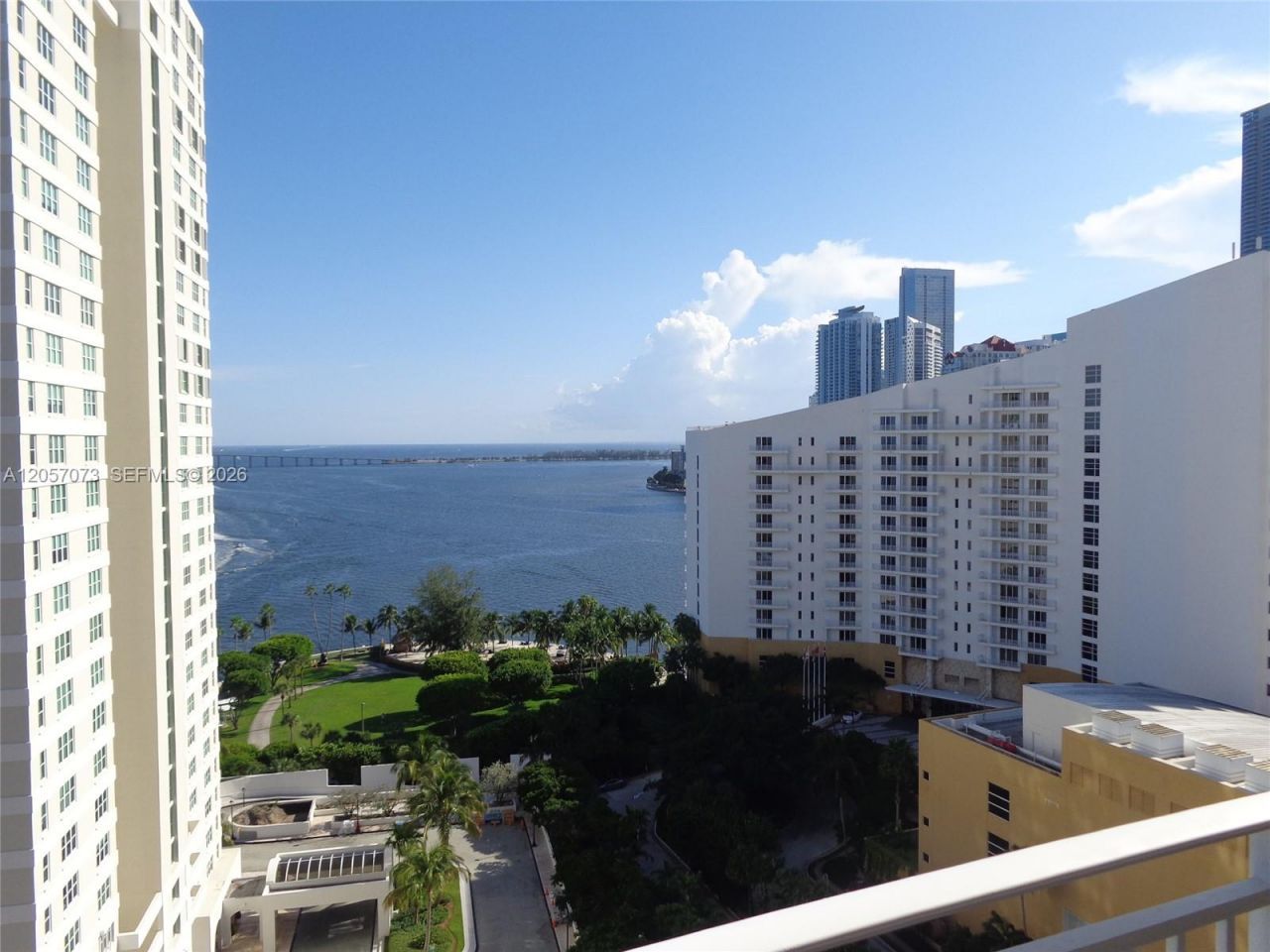 770 Claughton Island Dr, Unit 2010, Miami, FL 33131 Photo