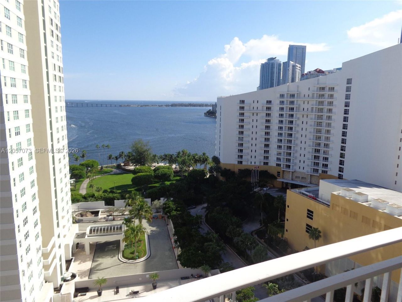 770 Claughton Island Dr, Unit 2010, Miami, FL 33131 Photo