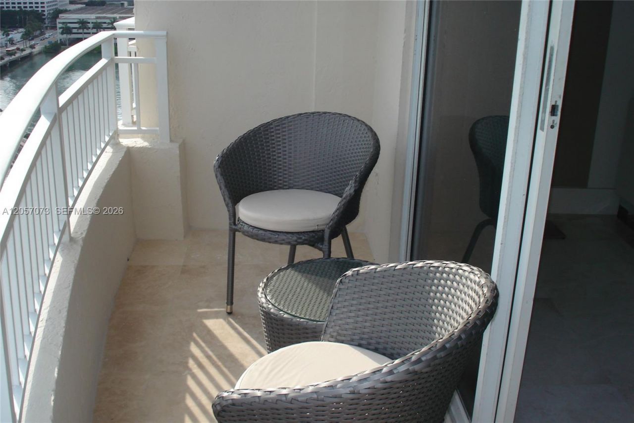 770 Claughton Island Dr, Unit 2010, Miami, FL 33131 Photo