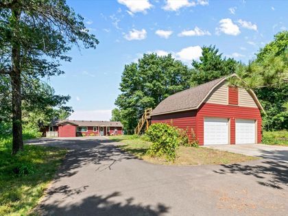 27896 Lakewood Drive NW Isanti, MN 55040