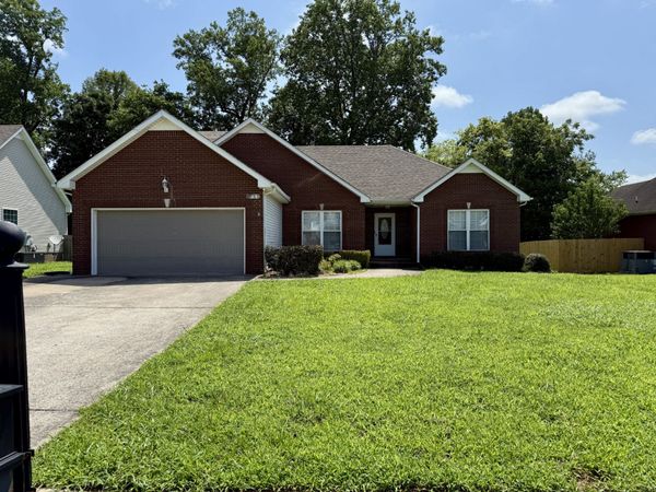3275 Twelve Oaks Boulevard , Clarksville, TN 37042