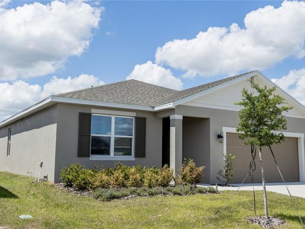 661 CROWN ROSE DRIVE , EAGLE LAKE, FL 33839