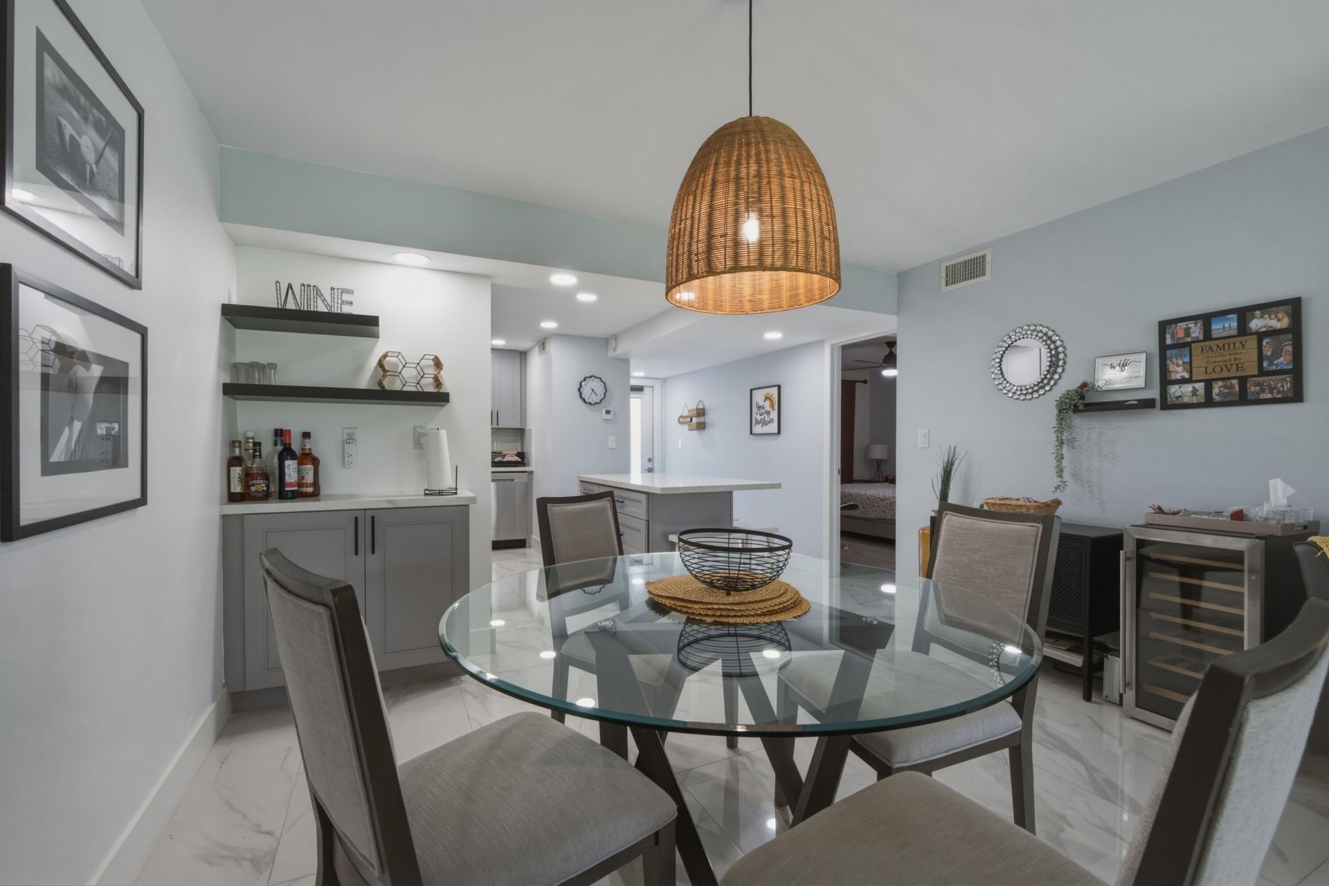 9823 S Hollybrook Lake Drive, Unit 104, Pembroke Pines, FL 33025 Photo