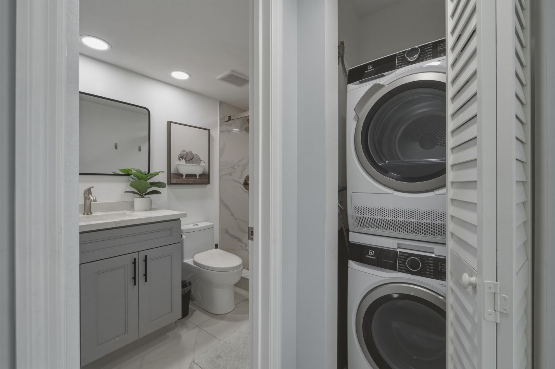 9823 S Hollybrook Lake Drive, Unit 104, Pembroke Pines, FL 33025 Photo
