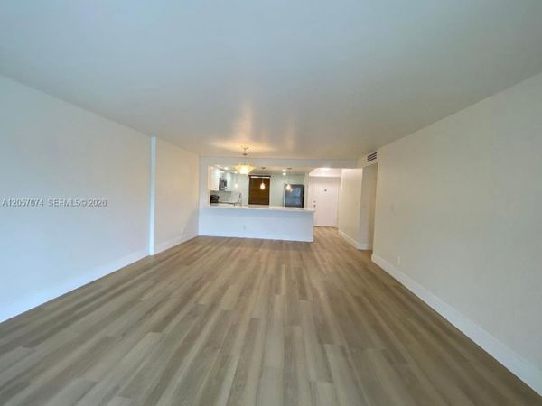 401 SE 3rd St, Unit 405, Dania Beach, FL 33004