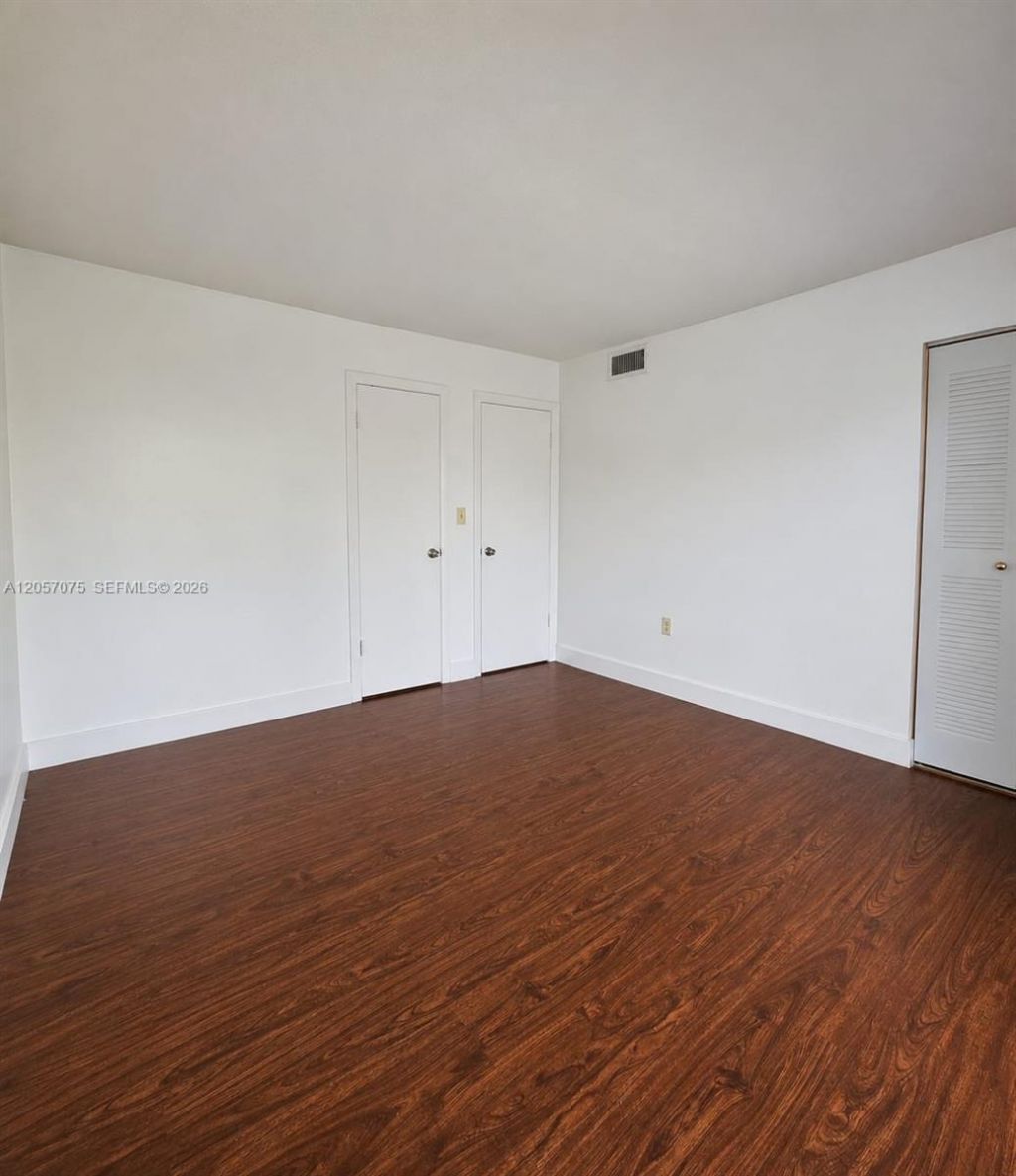 9357 Fontainebleau Blvd , Unit D420, Miami, FL 33172 Photo