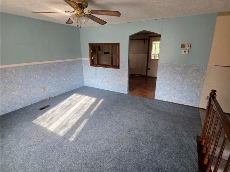 301 Shenandoah Drive, Byesville, OH 43723 Photo 4