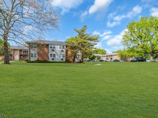 527 Andria Ave, Unit 223, Hillsborough, NJ 08844