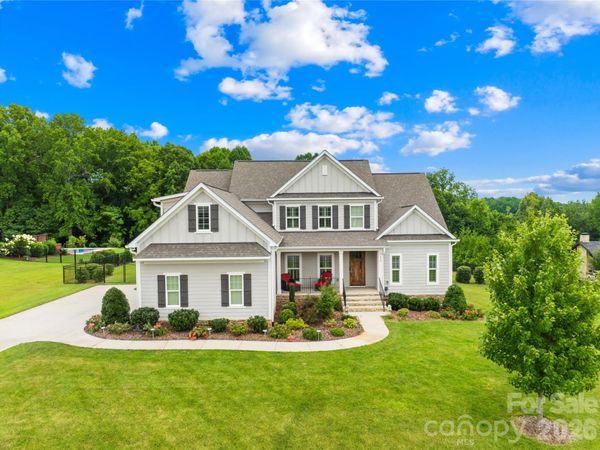 179 Hidden Meadows Drive , Mooresville, NC 28117