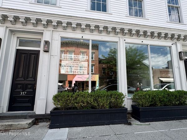 317-1/2 Warren Street, Unit Store, Hudson, NY 12534
