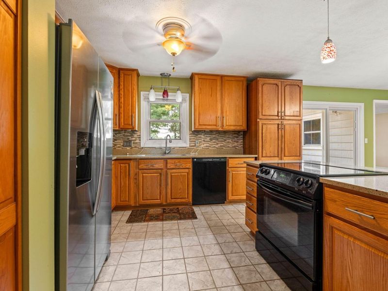 13896 Wayside Drive , Pickerington, OH 43147 Photo 7