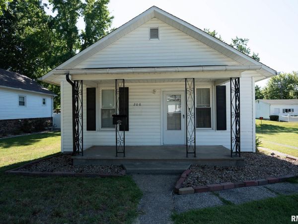208 N 9th Street, Herrin, IL 62948