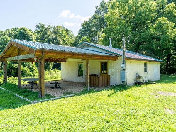3454 Treece Road , Hornbeak, TN 38232