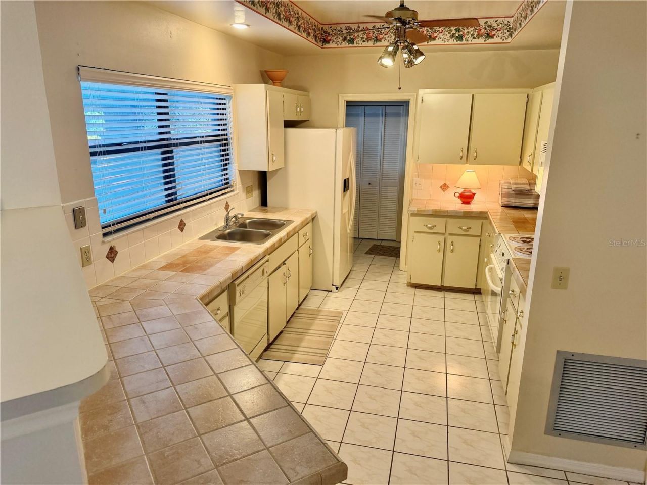 924 Ridgecrest Road , Orlando, FL 32806 Photo