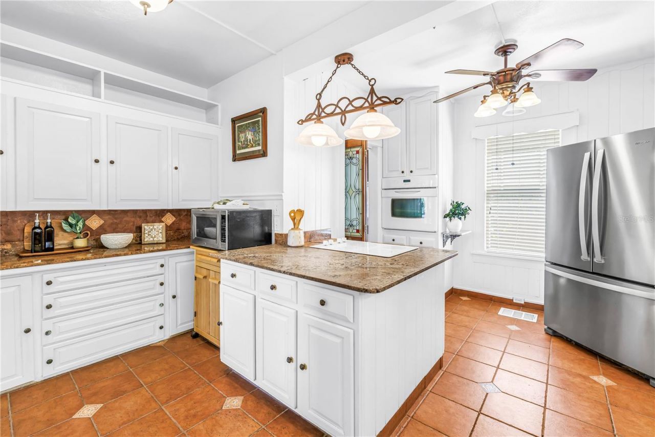 6120 5th Avenue S, Saint Petersburg, FL 33707 Photo