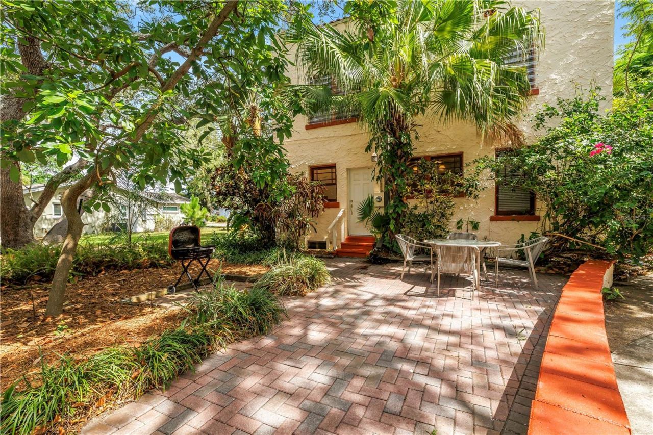 6120 5th Avenue S, Saint Petersburg, FL 33707 Photo