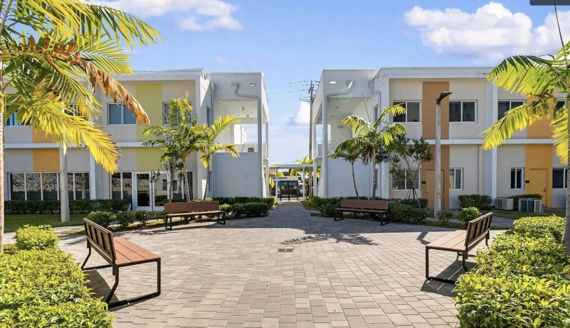 2130 NW 37th Street, Unit SRCR, Miami, FL 33142 Photo